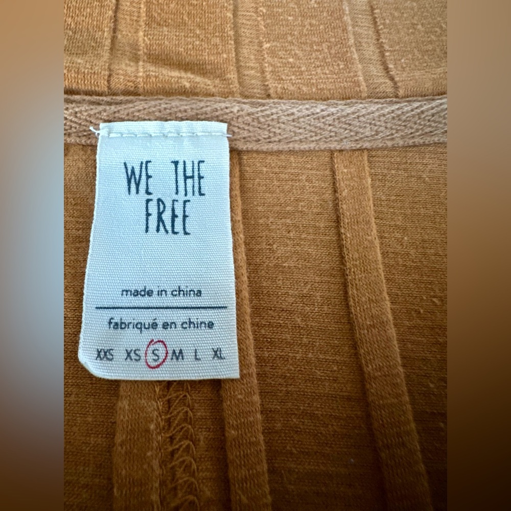 We The Free Ribbed On/Off-Shoulder Large Button Henley - Small - Picture 2 of 5